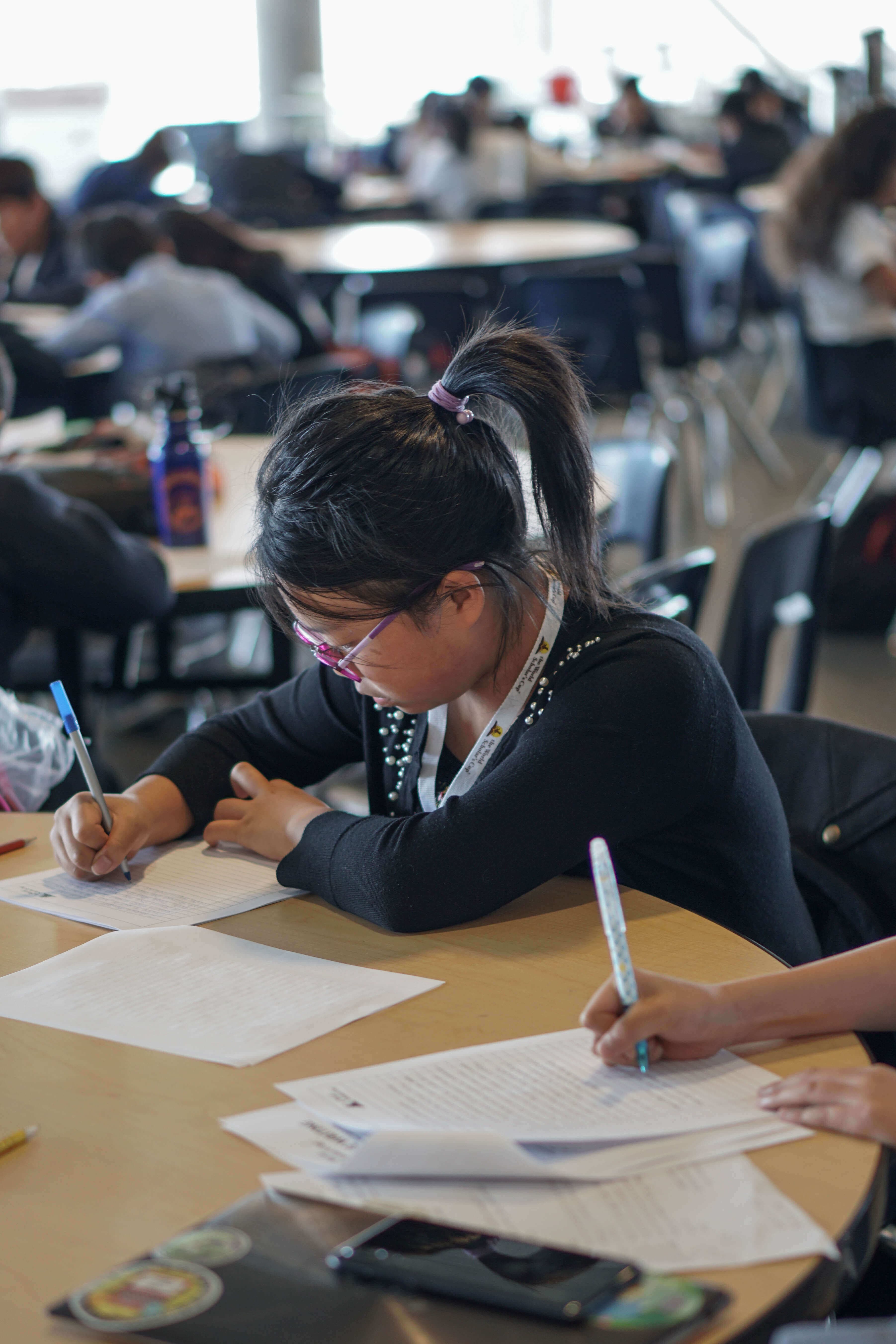 Online debate class for middle school students